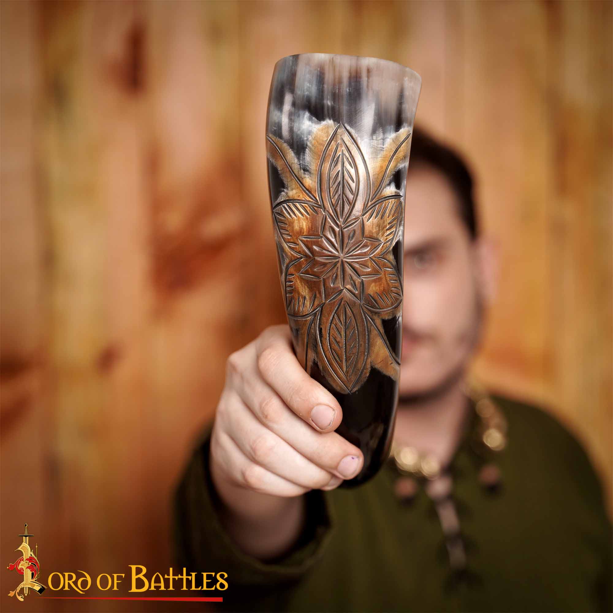 4223_4 Ceremonial Drinking Horn