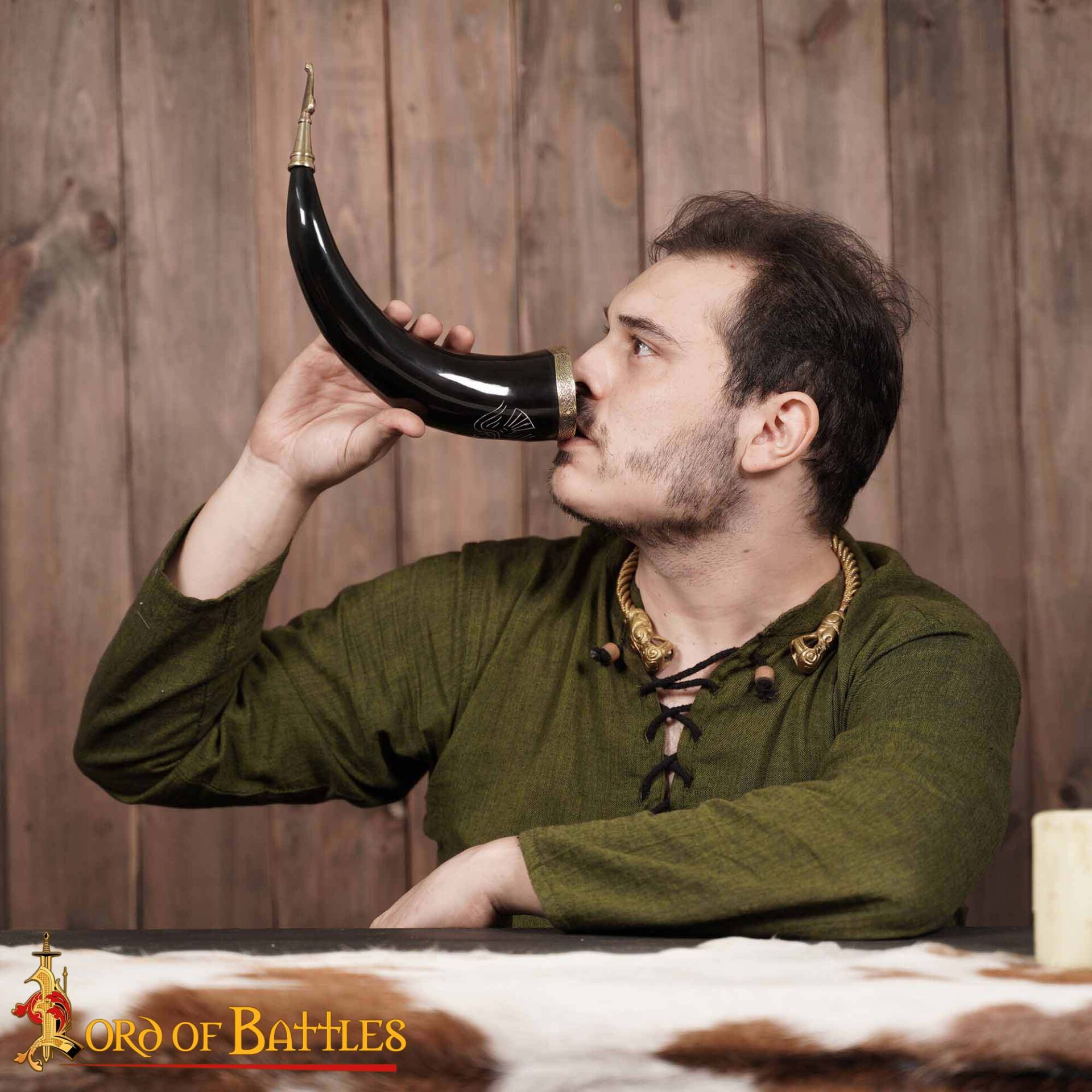 Engraved Twin Ravens Drinking Horn