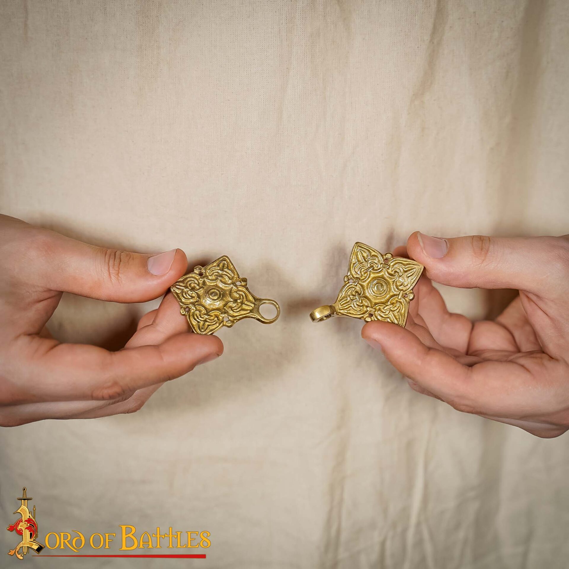 Medieval Cloak Clasp-25357 7 Solid Cast Brass Gulbische Viking