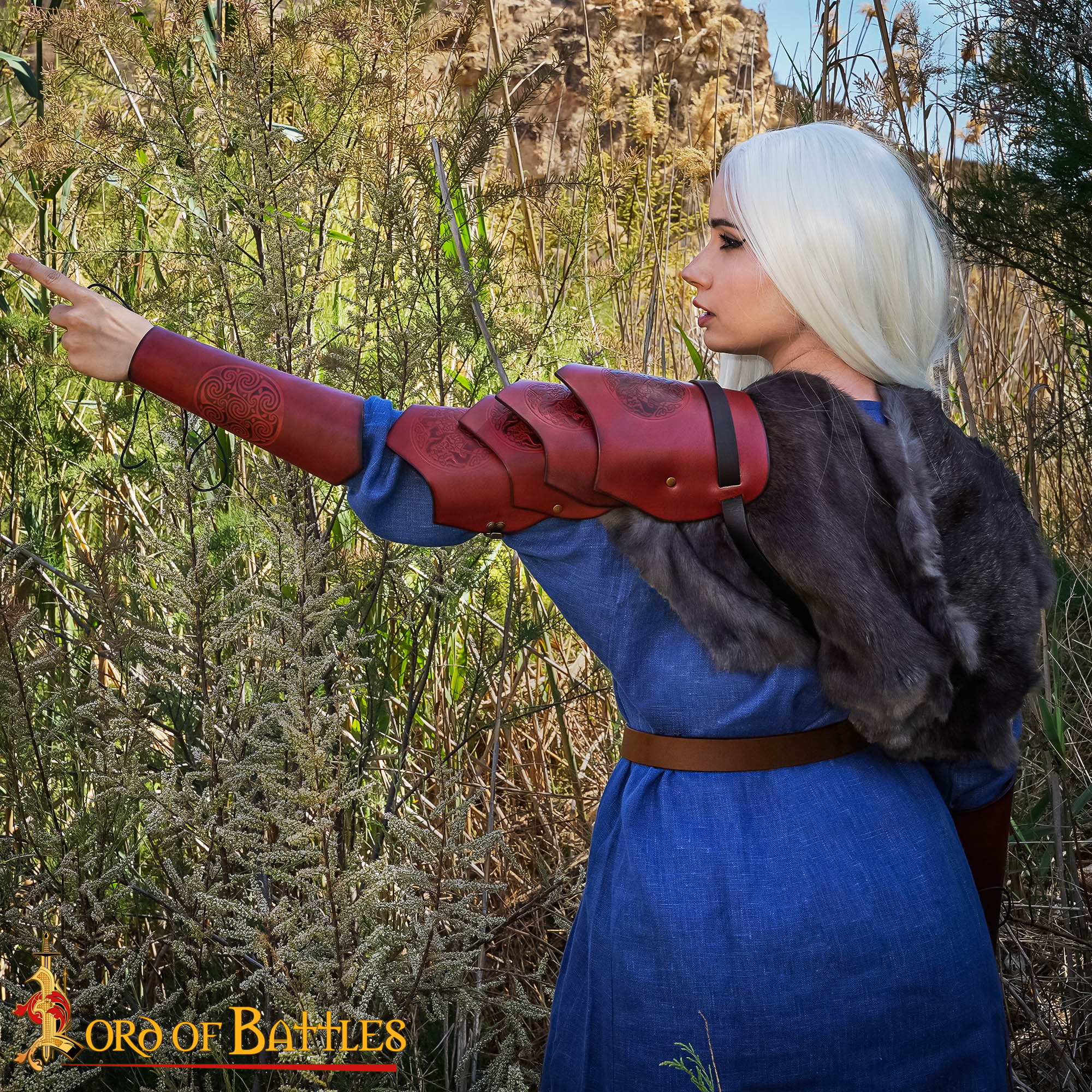 26131M_5 Leather Pauldron