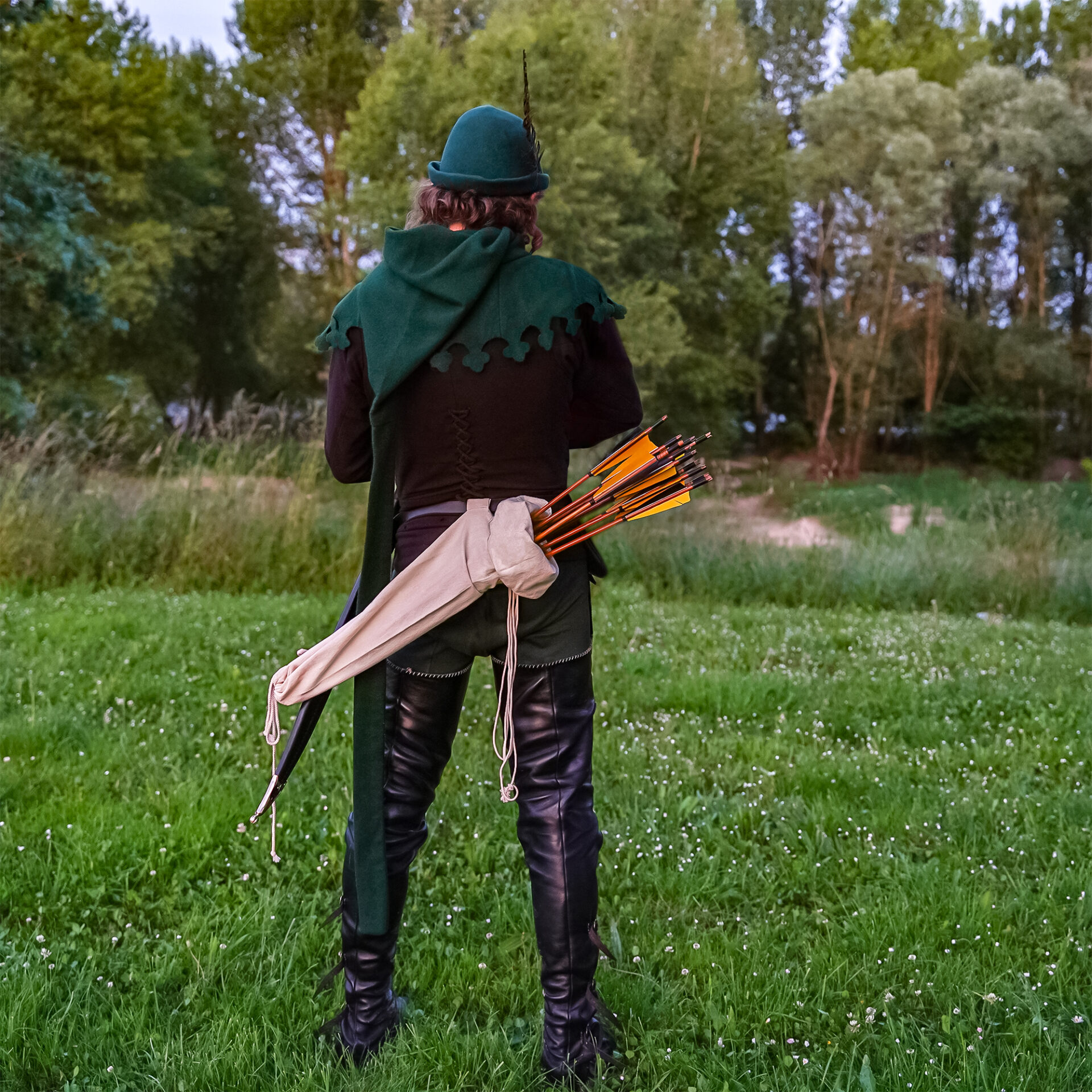 Medieval Canvas Quiver - Handmade Archery Arrow Holder for LARP & Reenactment Medieval Canvas Quiver