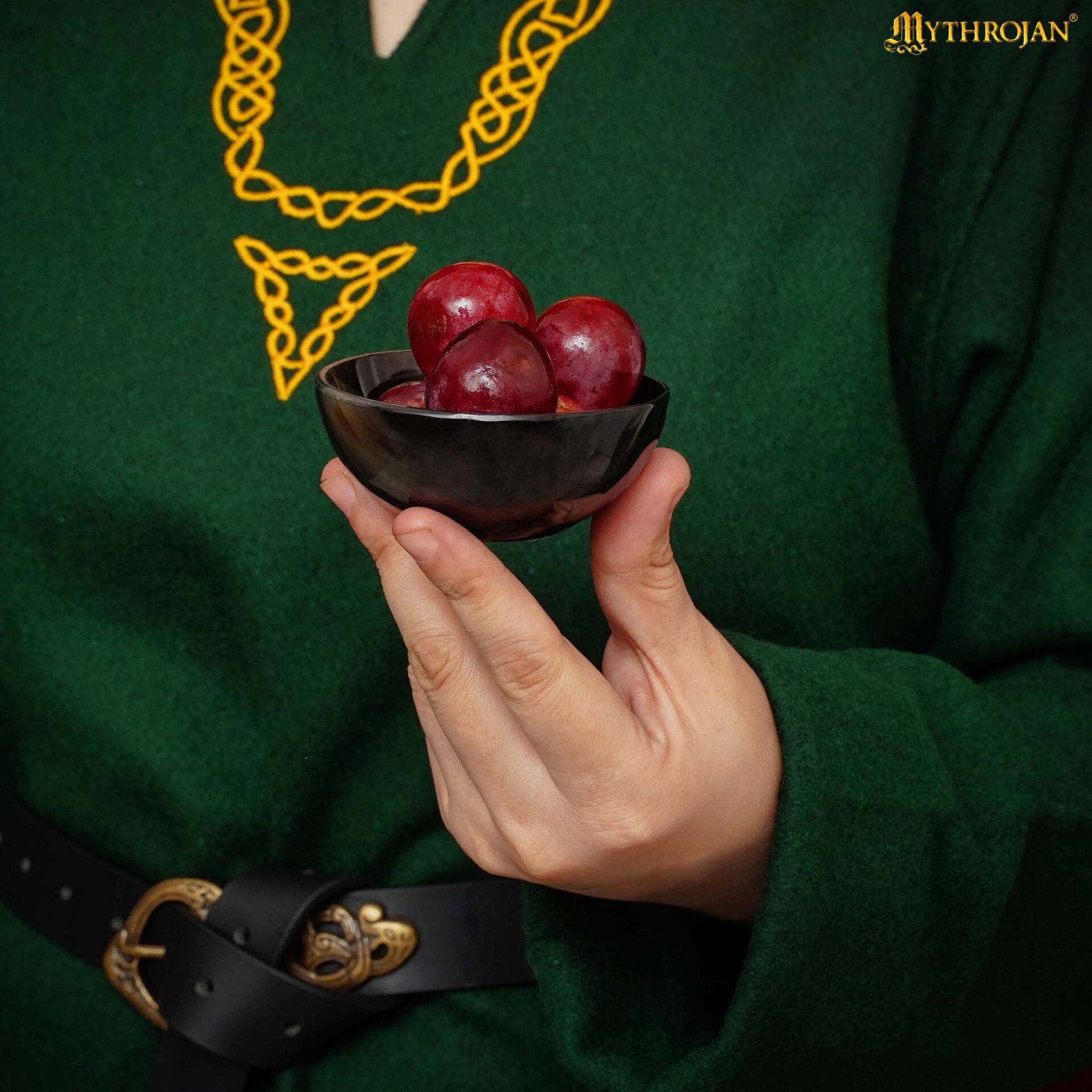 Premium Viking Ox Horn Bowl – Handcrafted Medieval Dish Horn Bowl