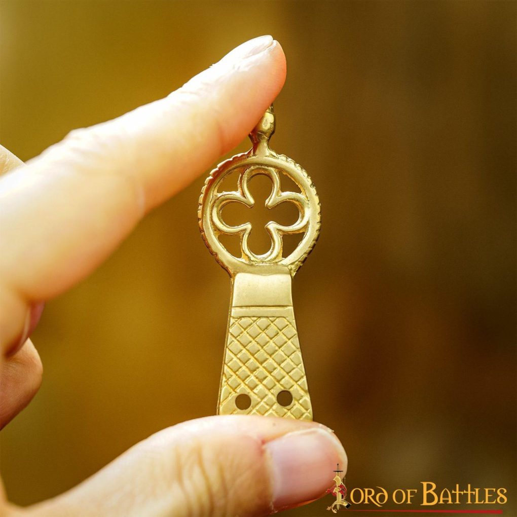 Quatrefoil Pure Solid Brass Belt End Chape Set of 5