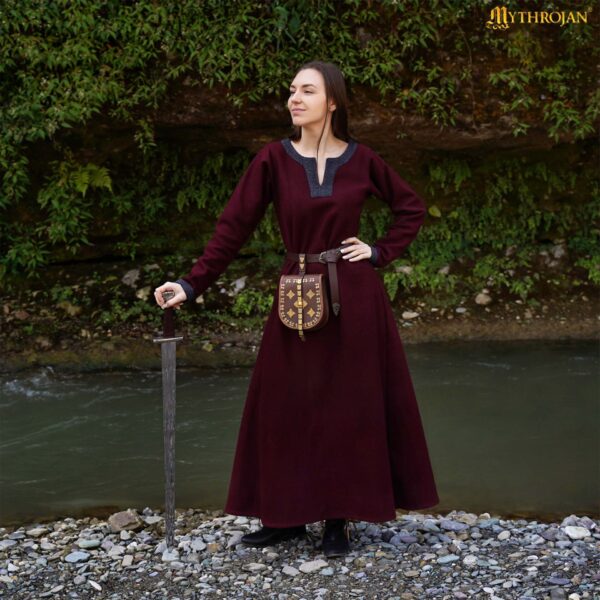 white christmas dresses Vicanber Ladies Vintage Medieval Dress Victorian Renaissance Gothic Costume Gown Dresses (White,M)