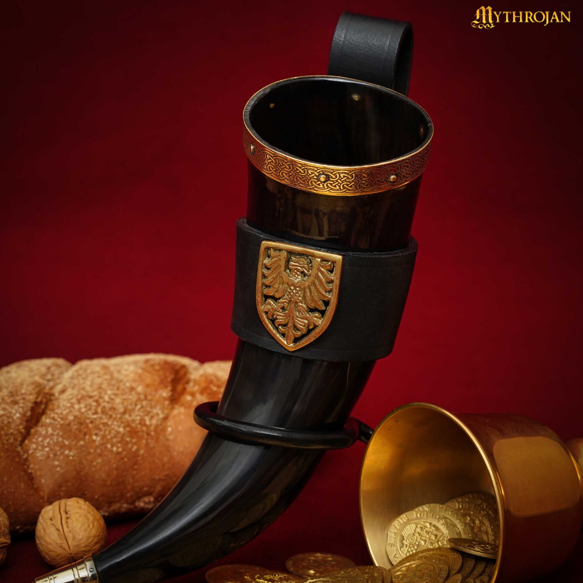 Mythrojan THE TOURNAMENT CHAMPION - Viking Drinking Horn with Black Leather holder Mythrojan THE TOURNAMENT CHAMPION - Viking Drinking Horn with Black Leather holder