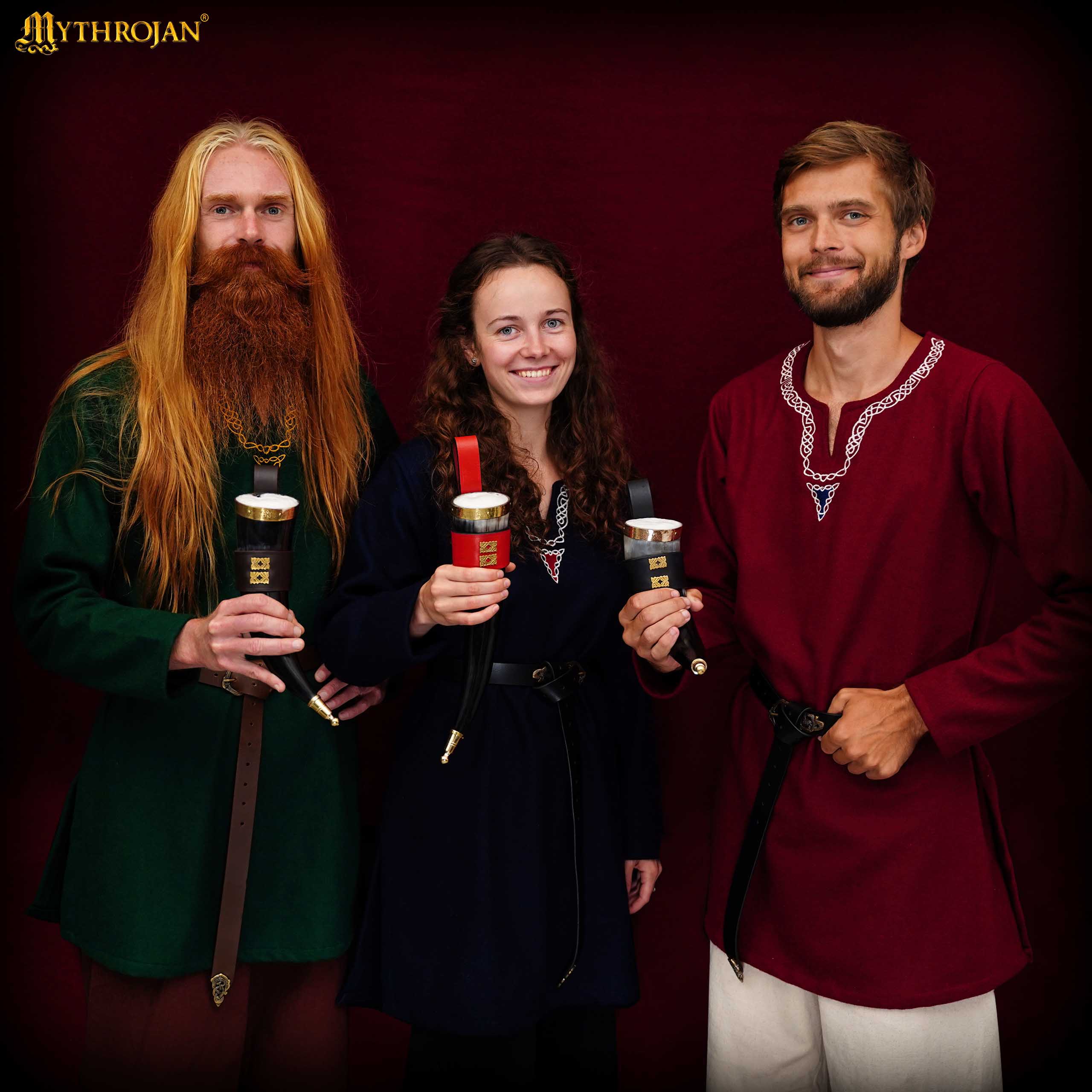 4-DSC08290+ Viking Drinking Horn