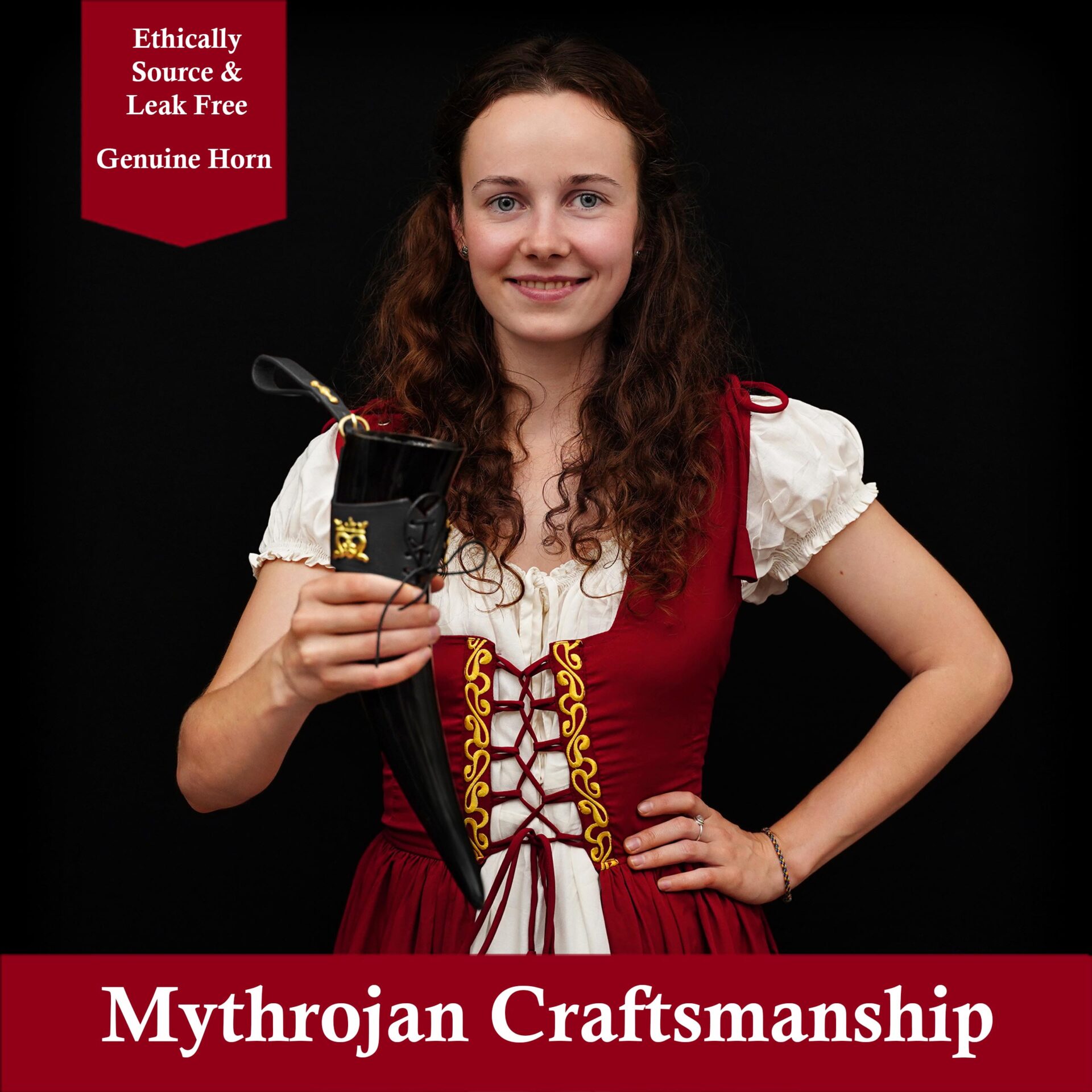 3-DSC09016+ Viking drinking horn