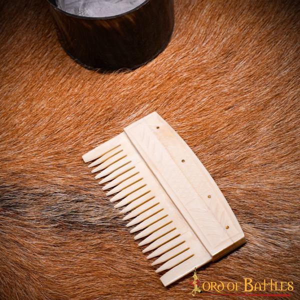 4-39 Bone Comb