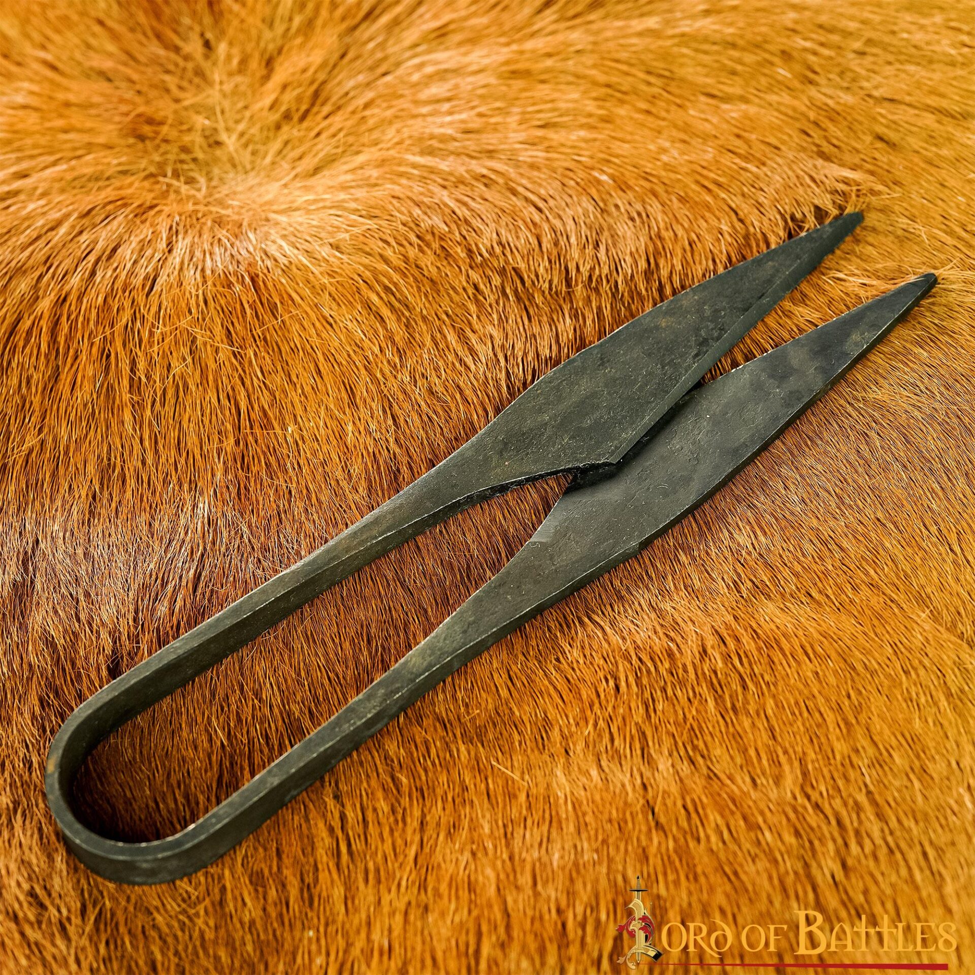 7-23 Antique Iron Yarn Snip Scissors Hand Forged Fully Functional Accessory