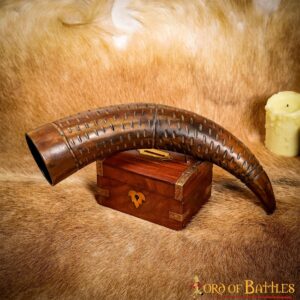 Dotted Drinking Horn