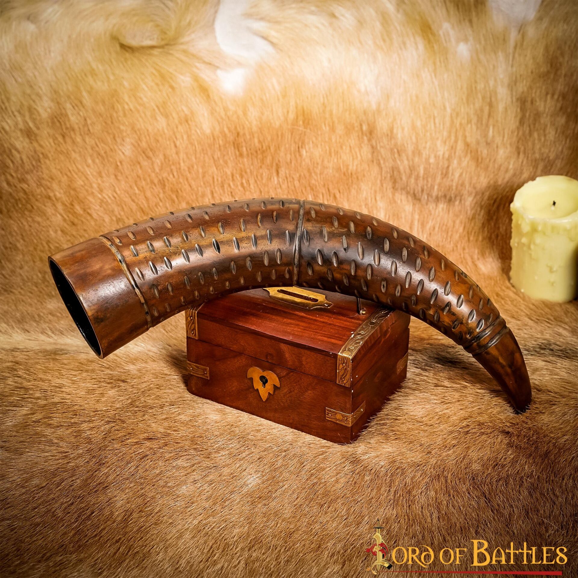 Dotted Drinking Horn
