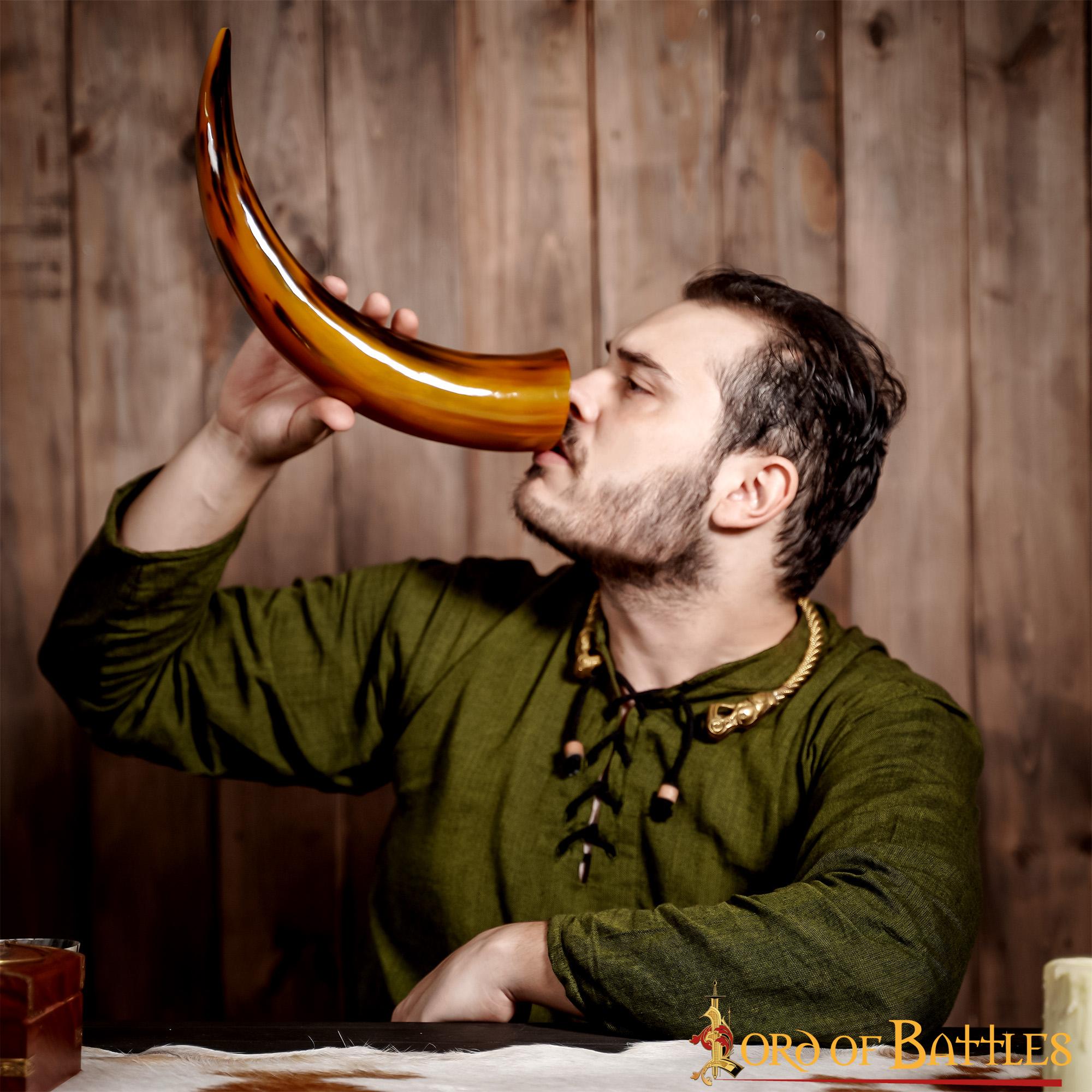 8-17-1 Drinking Horn