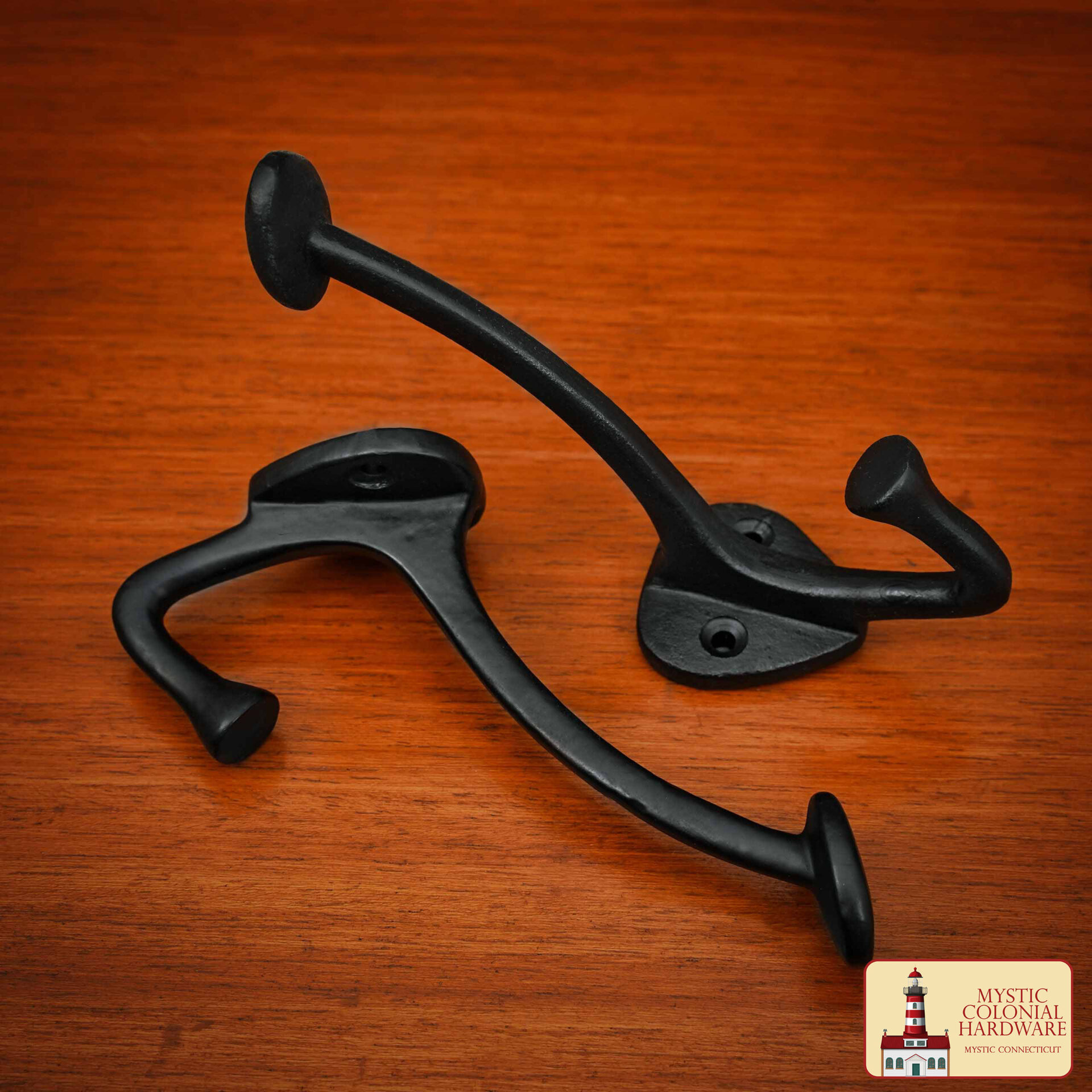 Rustic Cast Iron Wall Hooks : Ideal for Victorian, Colonial, Retro, Steampunk, Gothic, and Baroque Settings (13.4×3.8) cm
