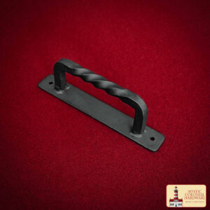 Medieval Castle Door Handle, Solid Hand Forged Iron Oil Blackened, 16.2 cm