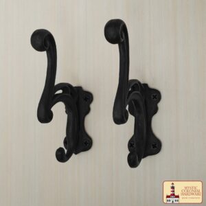 Rustic Cast Iron Wall Hooks : Ideal for Victorian, Colonial, Retro, Steampunk, Gothic, and Baroque Settings (12×3.8) cm