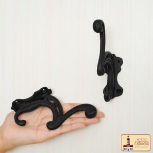 Rustic Cast Iron Wall Hooks : Ideal for Victorian, Colonial, Retro, Steampunk, Gothic, and Baroque Settings (12×3.8) cm