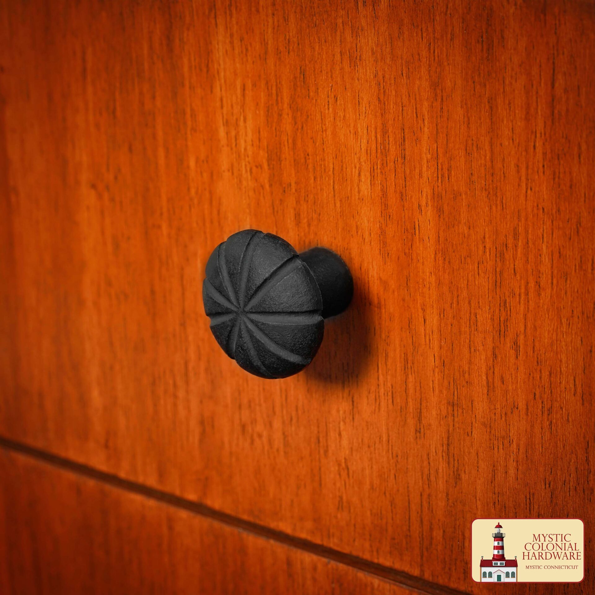 Hand Forged Iron Cabinet Knob Pull Antique Rustic Knobs for Kitchen Cabinet Drawer Pull Handles with Hardware